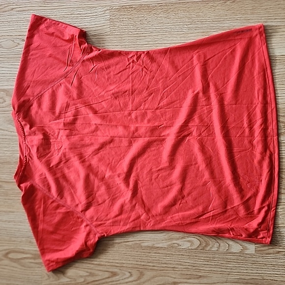 North Face Short Sleeve Burnt Orange Red Tee Medium - Picture 3 of 3